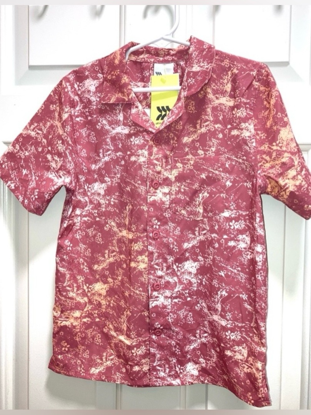 All in Motion Boys' Printed Woven Shirt Rose Red Size Small (6/7) 
new